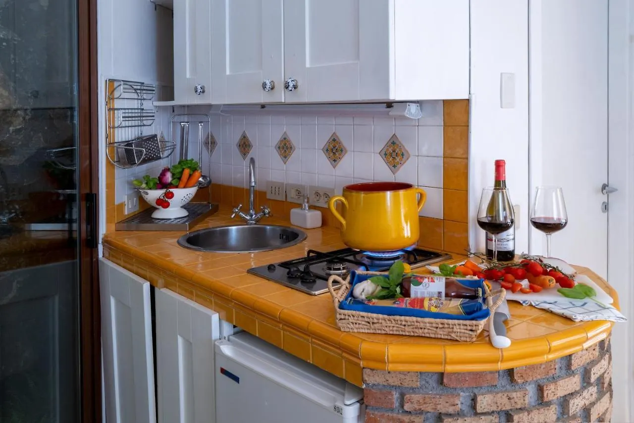 Isoco Guest House Sant'Alessio Siculo Italy