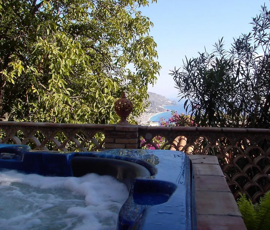 Isoco Guest House Sant'Alessio Siculo